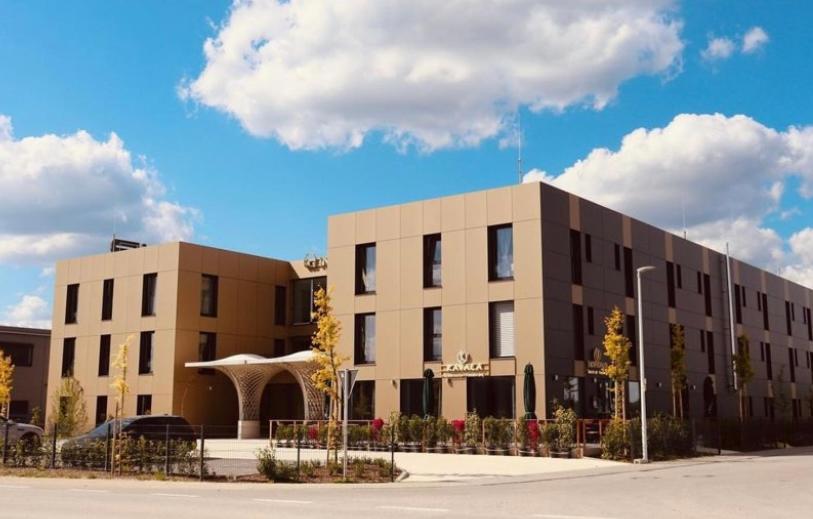 Intergroup Business & Design Hotel Ingolstadt Kosching Экстерьер фото